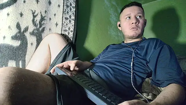 Snapshot of sweet_cock28 chatting on 2, 5, 2026 sweet cock28 online show from 2, 5, 2026