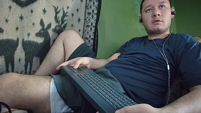 Snapshot of sweet_cock28 chatting on 21, 5, 2026 sweet cock28 online show from 21, 5, 2026