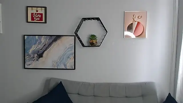 Amber Etan online show from 24, 9, 2025