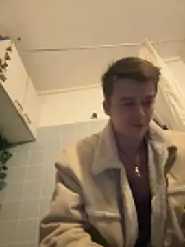 Toyjungee online show from 9, 11, 2025