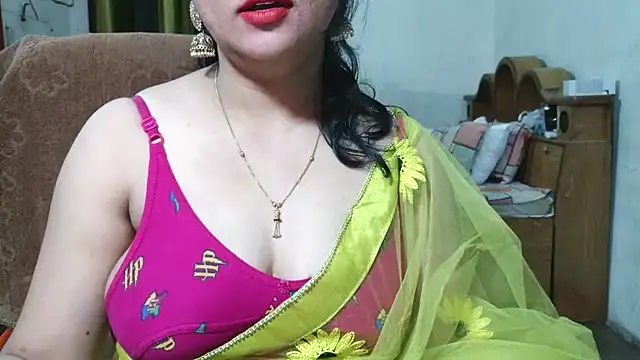 Cute Mahi22 online show from 13, 10, 2025