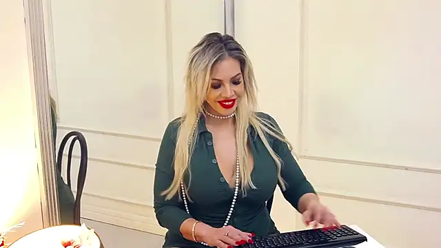 SashaAllford online show from 29, 12, 2024