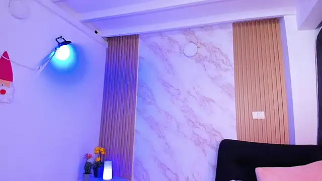 Megan blue7 online show from 20, 2, 2025