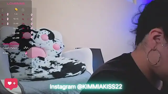 kimmiakiss22 online show from 17, 2, 2025