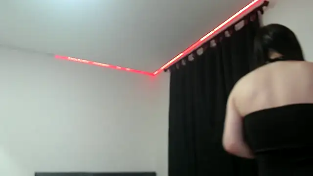 Snapshot of dolcemacca chatting on 22, 2, 2025 dolcemacca online show from 22, 2, 2025