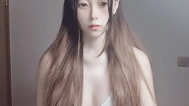 VaerySaenz online show from 4, 10, 2025