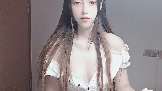 VaerySaenz online show from 11, 11, 2025