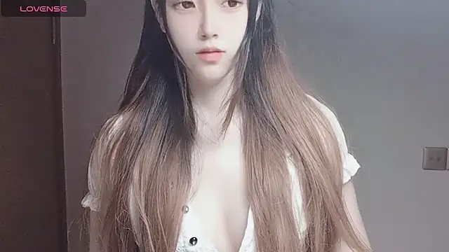 VaerySaenz online show from 11, 11, 2025