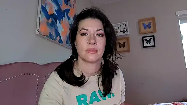 Snapshot of highly_inappropriate chatting on 19, 5, 2026 highly inappropriate online show from 19, 5, 2026