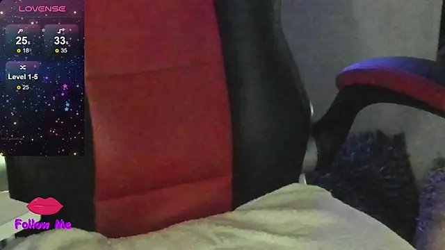 natasha logan  online show from 19, 10, 2025