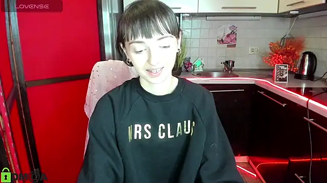 TayanaJons online show from 5, 12, 2025