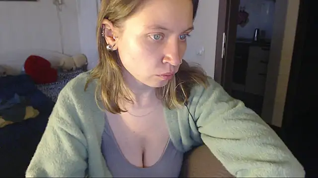 Snapshot of amanda_kiss_kiss chatting on 12, 12, 2024 amanda kiss kiss online show from 12, 12, 2024