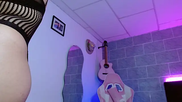 Dakota bumm online show from 21, 4, 2026