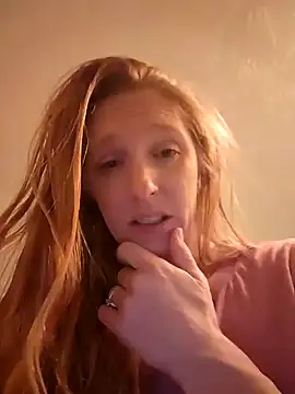 Snapshot of GoldenFlameGoddess chatting on 6, 2, 2025 GoldenFlameGoddess online show from 6, 2, 2025