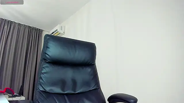 Findom guy online show from 28, 3, 2026