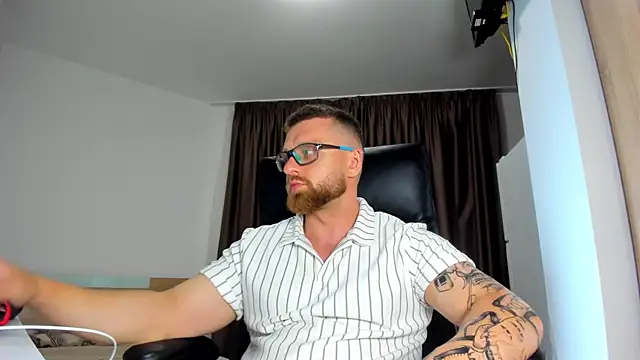 Snapshot of Findom_guy chatting on 21, 6, 2026 Findom guy online show from 21, 6, 2026