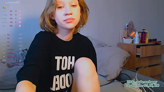 Snapshot of amelia_lye chatting on 14, 5, 2026 amelia lye online show from 14, 5, 2026