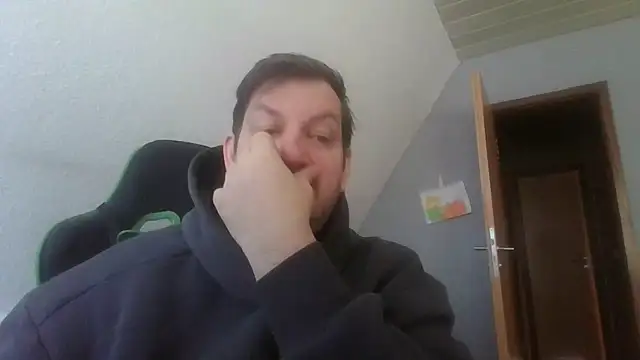 Golffahrer1982 online show from 3, 2, 2026