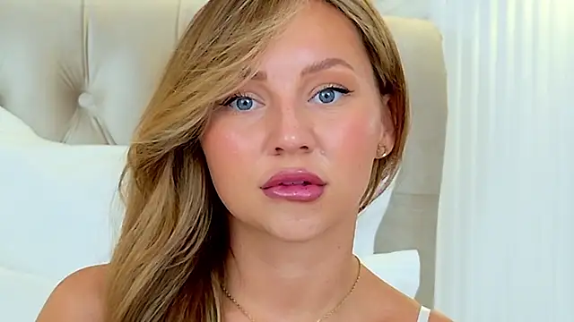 LilyRaisa online show from 20, 2, 2025