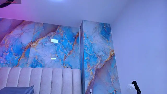  sex mia online show from 18, 4, 2026