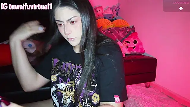 Snapshot of TuWaifuVirtual1 chatting on 18, 10, 2025 TuWaifuVirtual1 online show from 18, 10, 2025