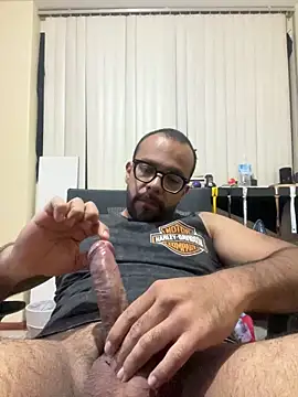 Luisrovers18 online show from 15, 4, 2026