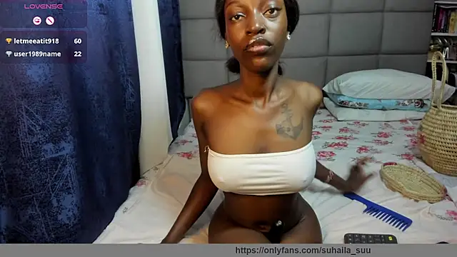 Snapshot of suhaila_suus chatting on 18, 9, 2025 suhaila suus online show from 18, 9, 2025