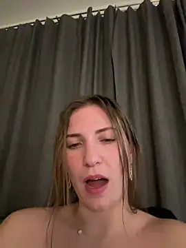 Snapshot of secretcrazy69 chatting on 14, 12, 2024 secretcrazy69 online show from 14, 12, 2024