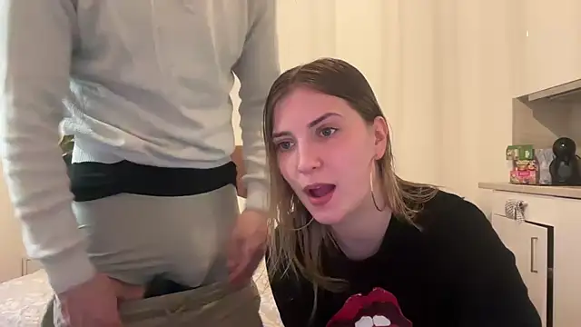 Snapshot of secretcrazy69 chatting on 20, 3, 2025 secretcrazy69 online show from 20, 3, 2025