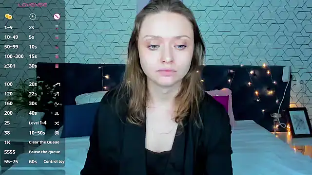 Linda Bryant online show from 28, 12, 2024