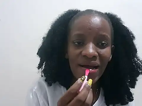 Snapshot of prettybeee chatting on 16, 1, 2026 prettybeee online show from 16, 1, 2026