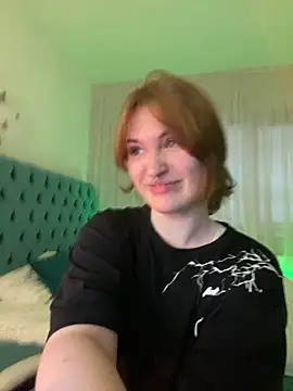 Snapshot of _Chlo__e chatting on 7, 3, 2025 Chlo e online show from 7, 3, 2025