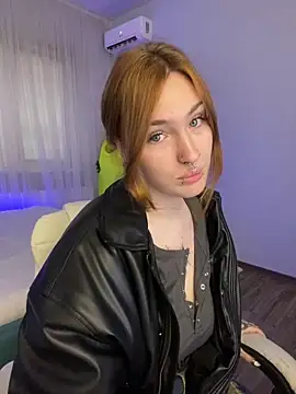 Snapshot of _Chlo__e chatting on 2, 10, 2025 Chlo e online show from 2, 10, 2025