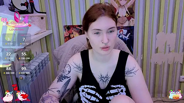 Snapshot of _Chlo__e chatting on 21, 11, 2025 Chlo e online show from 21, 11, 2025