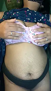 Snapshot of hotty_Sexy-couple chatting on 21, 1, 2025 hotty Sexy-couple online show from 21, 1, 2025