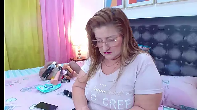 Snapshot of sandra_20 chatting on 21, 5, 2026 sandra 20 online show from 21, 5, 2026