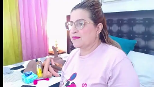 Snapshot of sandra_20 chatting on 30, 5, 2026 sandra 20 online show from 30, 5, 2026