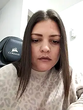 Mia Hampton online show from 13, 2, 2026