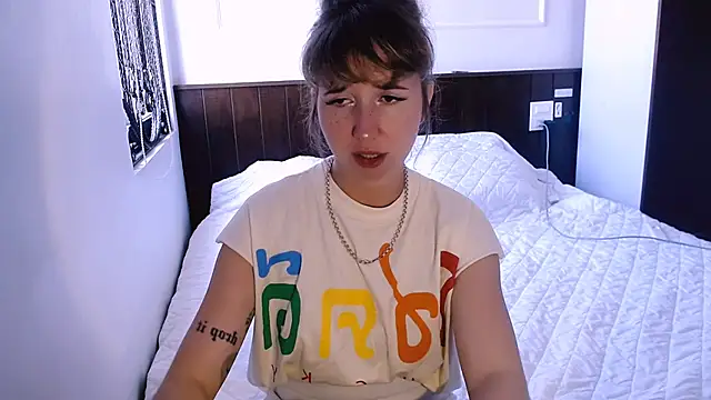 Snapshot of Cosmo_Riri chatting on 12, 3, 2025 Cosmo Riri online show from 12, 3, 2025