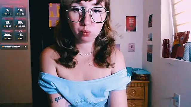 Cosmo Riri online show from 5, 4, 2026