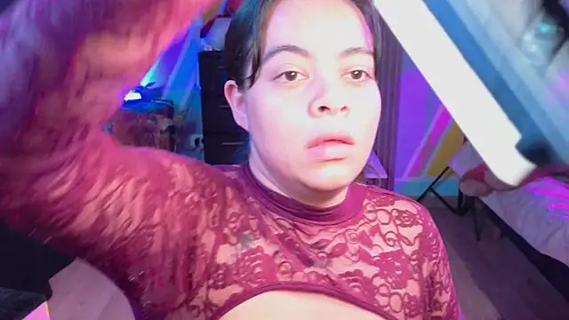 Cuttiealice online show from 13, 10, 2025