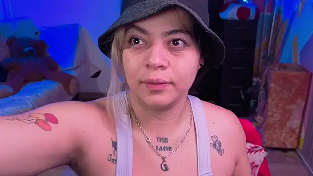 Cuttiealice online show from 3, 11, 2025