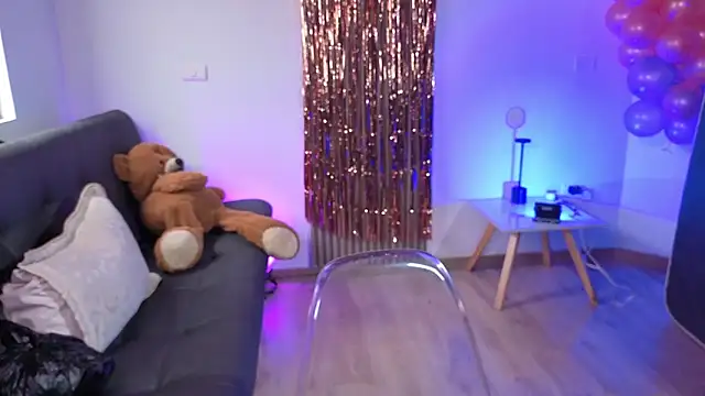 Cuttiealice online show from 16, 1, 2026