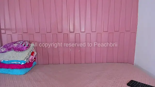 Briana Wells  online show from 17, 9, 2025