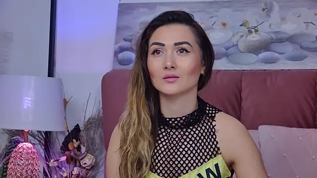 NicolLopeze online show from 6, 2, 2025