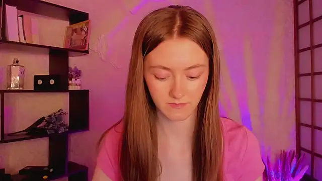 KateCuddle online show from 31, 1, 2025