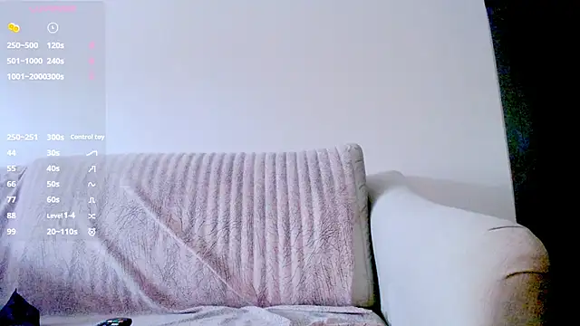 Snapshot of AmazingBitch chatting on 18, 2, 2025 AmazingBitch online show from 18, 2, 2025