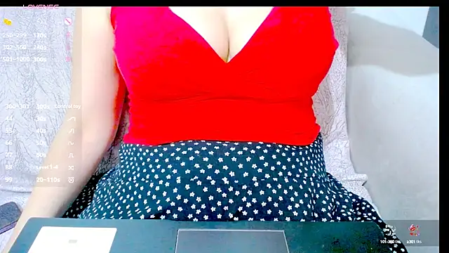 Snapshot of AmazingBitch chatting on 16, 9, 2025 AmazingBitch online show from 16, 9, 2025