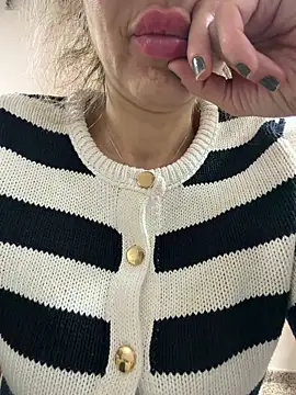 AmazingBitch online show from 18, 2, 2026