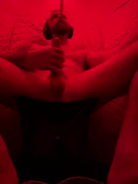 Snapshot of 8inchHOLEpunch chatting on 15, 12, 2024 8inchHOLEpunch online show from 15, 12, 2024